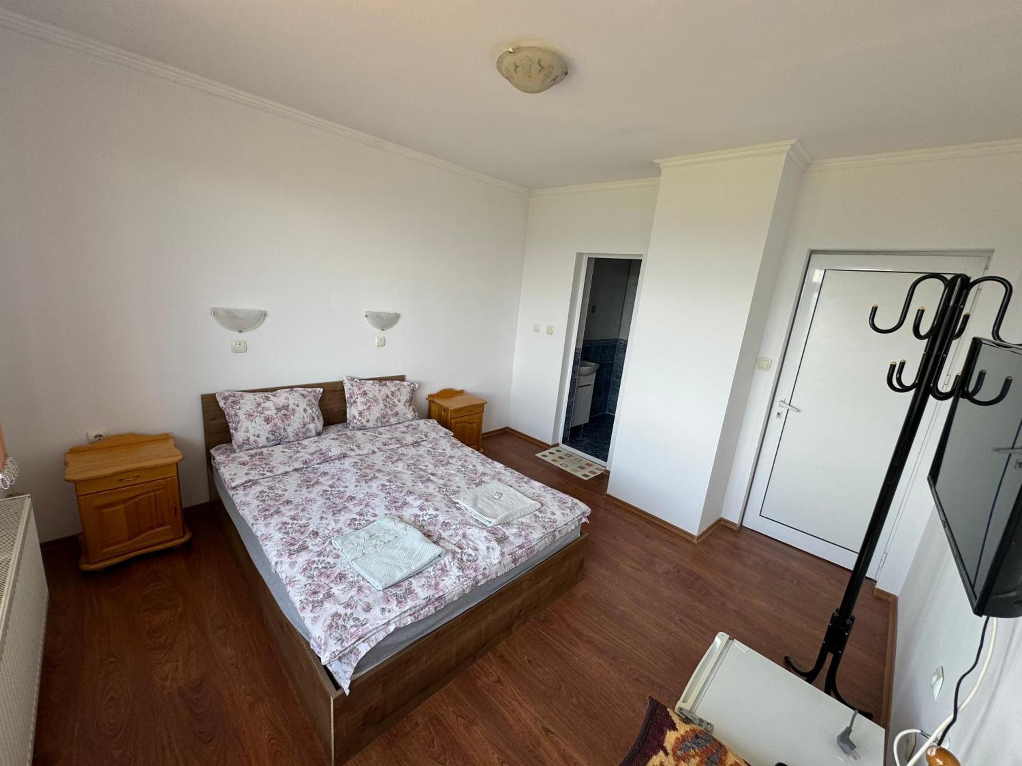 Guest House Chala Ngoại thất bức ảnh