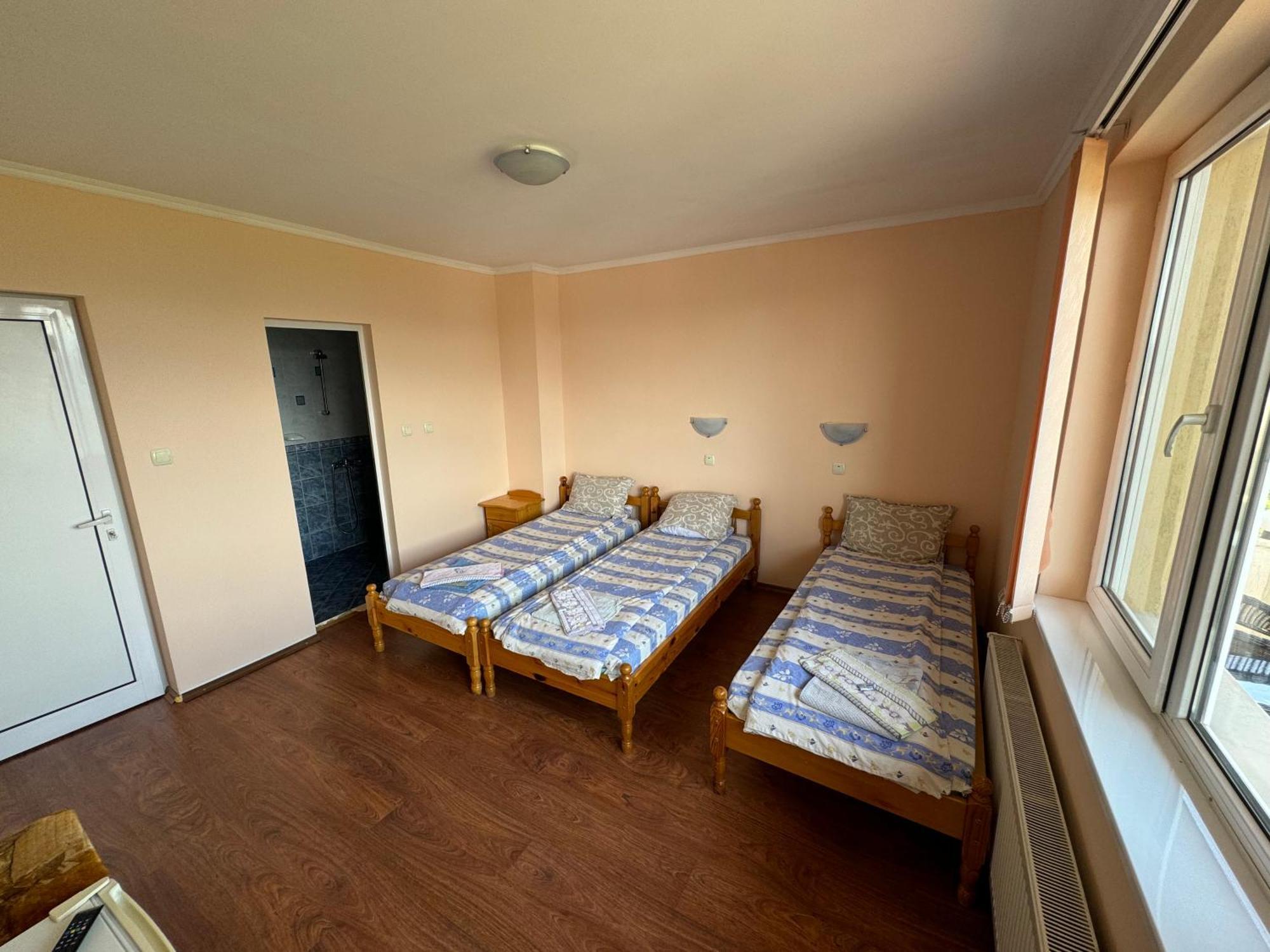 Guest House Chala Ngoại thất bức ảnh