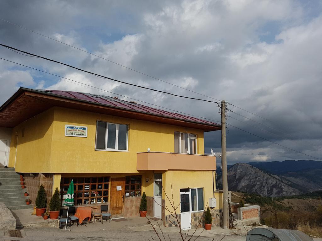 Guest House Chala Ngoại thất bức ảnh