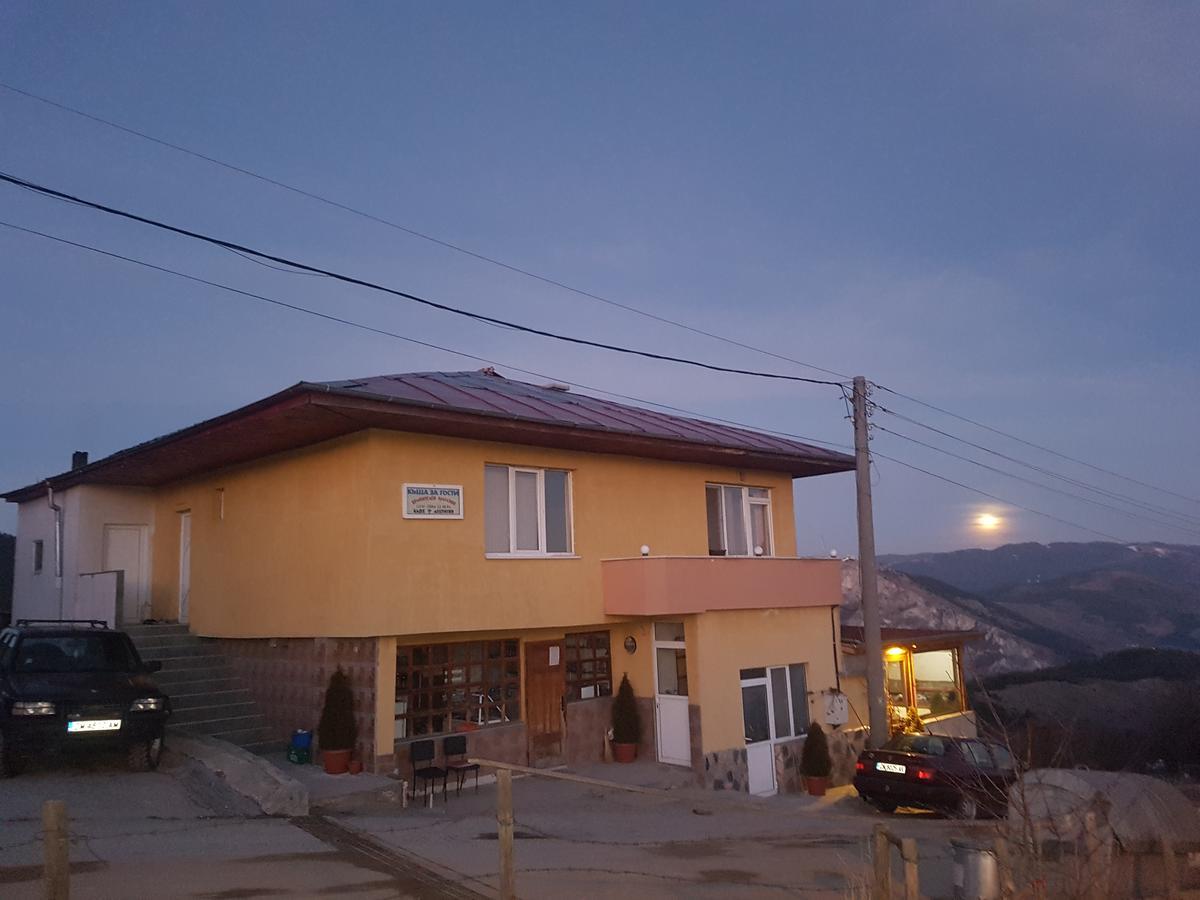 Guest House Chala Ngoại thất bức ảnh